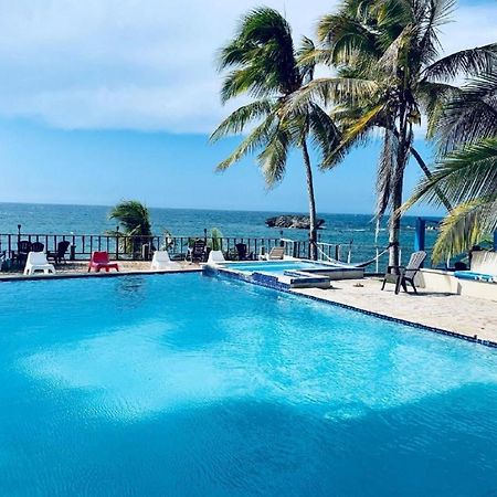 ホテル Ventana Va201 At Arecibo 681 Arecibo Ocean Drive エクステリア 写真